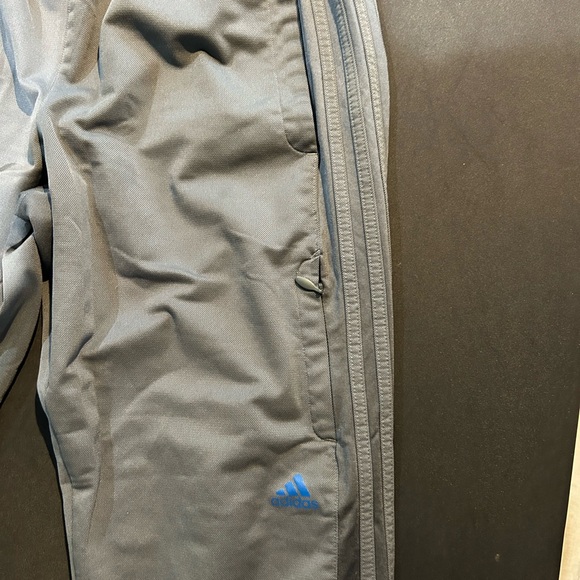 Adidas Light Gray Pants - Lightweight Comfort for Active Lifestyles - Picture 4 of 6